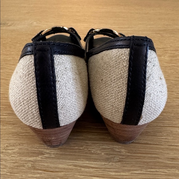 Tory Burch 🖤 - Picture 3 of 7